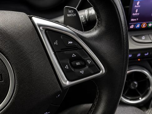 Used 2020 Chevrolet Camaro SS RWD image 31