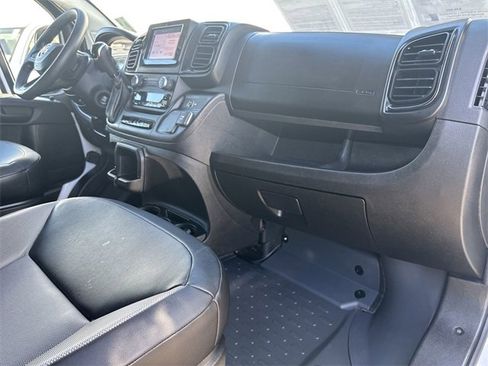 Used 2025 RAM ProMaster 2500 w/ Convenience Group image 13