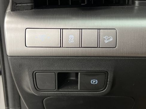 Used 2024 Hyundai Kona SEL FWD image 45