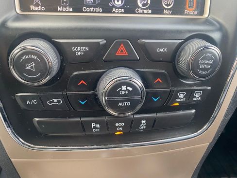 Used 2015 Jeep Grand Cherokee Limited image 14