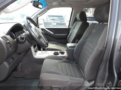 Used 2008 Nissan Pathfinder SE w/ Premium Pkg AWD/4WD image 13