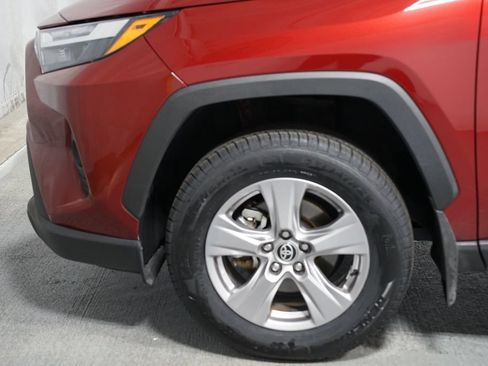 Certified 2025 Toyota RAV4 XLE w/ Convenience Package FWD image 5