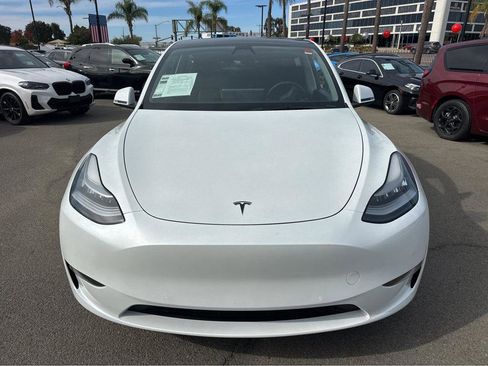 Used 2021 Tesla Model Y 2WD image 2