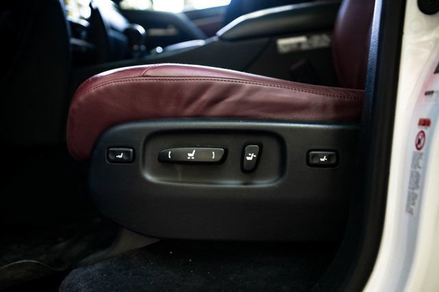 Used 2016 Lexus LX 570 4WD w/ Luxury Package image 27