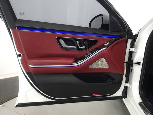 Certified 2023 Mercedes-Benz S 580 4MATIC Sedan image 5