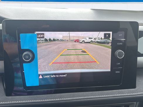 New 2026 Volkswagen Taos SE FWD image 28