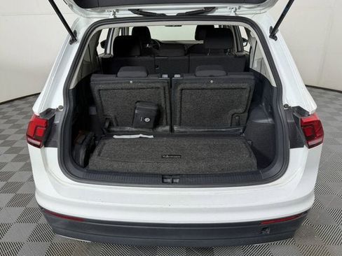 Used 2020 Volkswagen Tiguan S image 8
