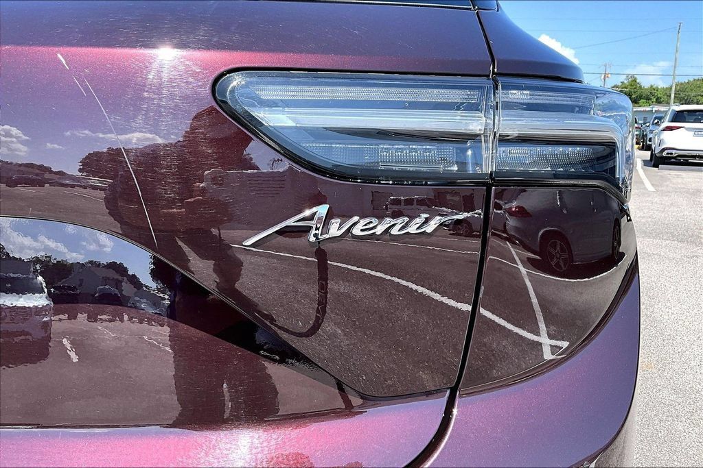 Used 2023 Buick Envision Avenir FWD image 21