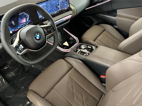 Used 2025 BMW X3 xDrive30i w/ Convenience Package image 11