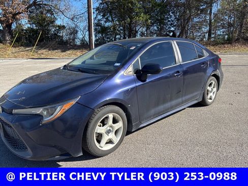 Used 2020 Toyota Corolla LE image 3