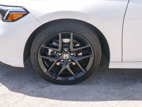 Used 2025 Honda Civic Sport image 5