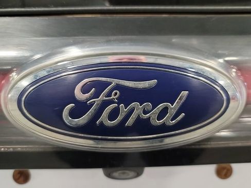 Used 2018 Ford Edge Titanium w/ Canadian Touring Package AWD/4WD image 30
