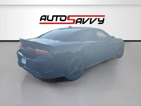 Used 2019 Dodge Charger Scat Pack RWD image 7