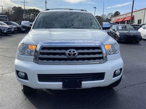 Used 2017 Toyota Sequoia Platinum image 8