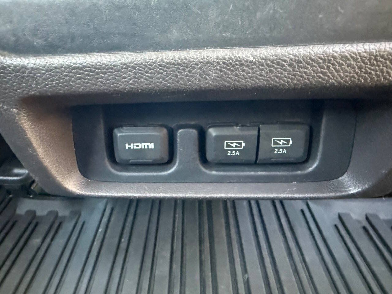 Used 2018 Honda Odyssey Touring image 16