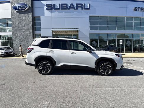 Certified 2025 Subaru Forester Premium w/ Protection Package (1PH) image 9