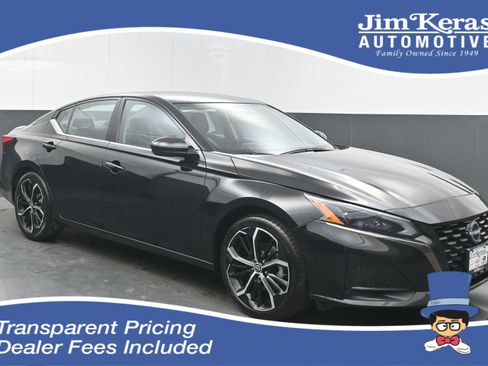 Used 2024 Nissan Altima 2.5 SR FWD image 1