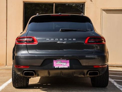 Used 2018 Porsche Macan image 16