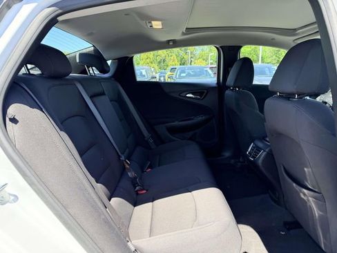Used 2024 Chevrolet Malibu LT image 11