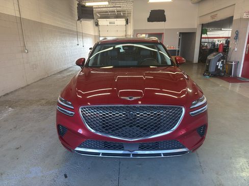 Used 2022 Genesis GV70 2.5T w/ Advanced Package AWD/4WD image 2
