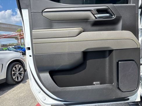 Used 2025 Chevrolet Silverado 1500 ZR2 w/ Technology Package image 21