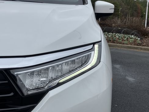 Certified 2022 Honda Odyssey Elite image 5