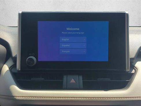 Certified 2025 Toyota RAV4 XLE w/ Convenience Package FWD image 18