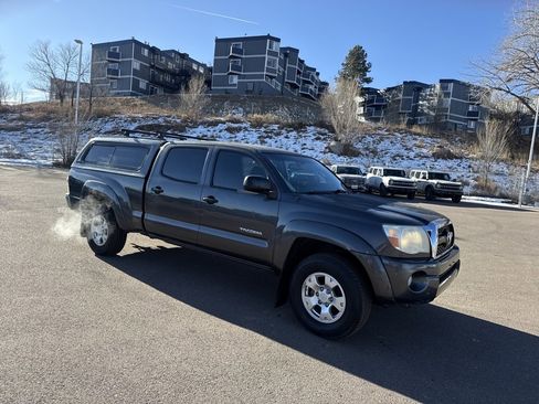 Used 2010 Toyota Tacoma Base image 1