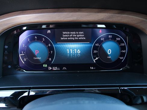 Certified 2026 Volkswagen Atlas SE FWD image 20