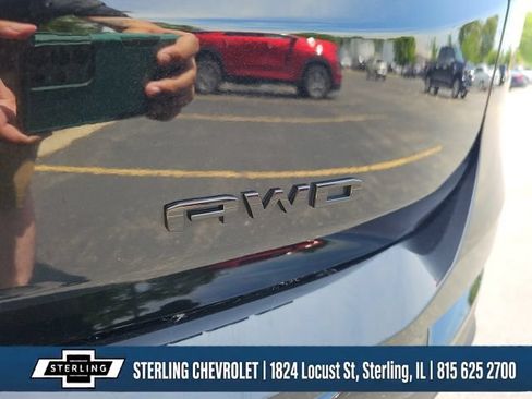 Used 2022 GMC Terrain SLT w/ Infotainment Package II AWD/4WD image 31