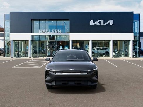 New 2026 Kia K4 FWD image 2