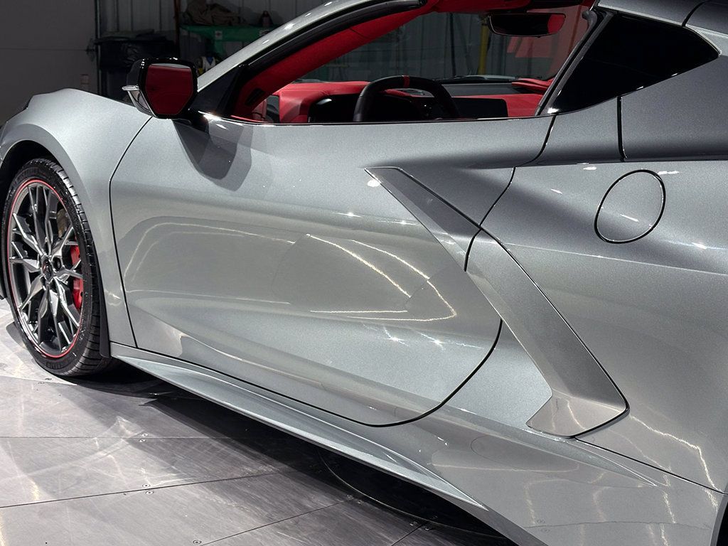 Used 2024 Chevrolet Corvette Stingray Premium Cpe w/ Z51 Performance Package RWD image 29