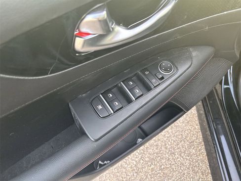 Used 2024 Kia Forte GT image 21