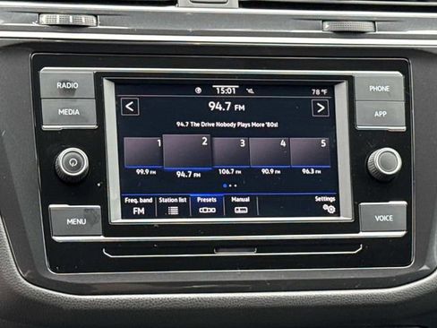 Used 2024 Volkswagen Tiguan S image 20