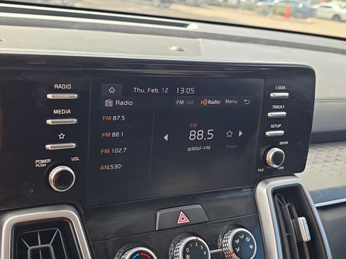 Certified 2023 Kia Sorento LX image 22