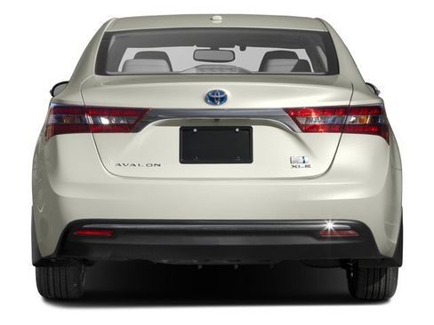 Used 2016 Toyota Avalon XLE Premium FWD image 5