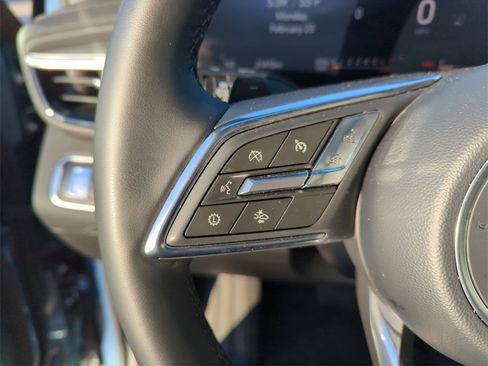 Used 2025 Buick Enclave Preferred image 20