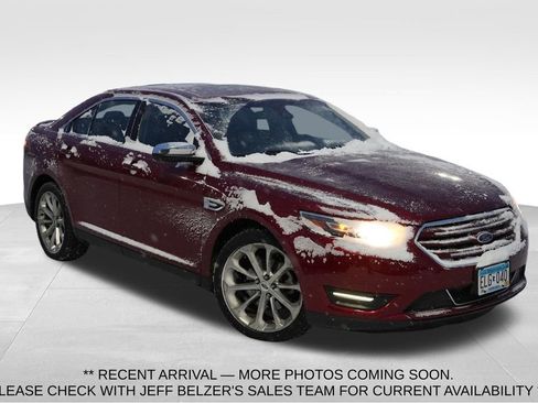 Used 2018 Ford Taurus Limited image 1