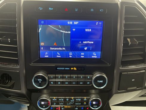 Used 2021 Ford Expedition Platinum image 24