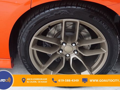 Used 2018 Dodge Charger R/T Scat Pack image 13