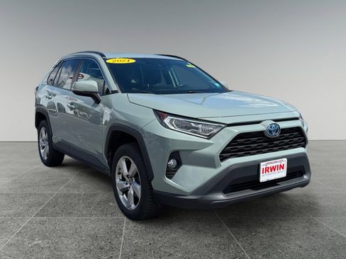 Used 2021 Toyota RAV4 XLE Premium AWD/4WD image 7