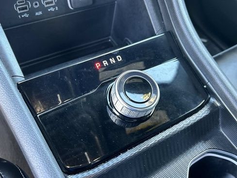 Used 2024 Jeep Grand Cherokee Limited RWD image 29
