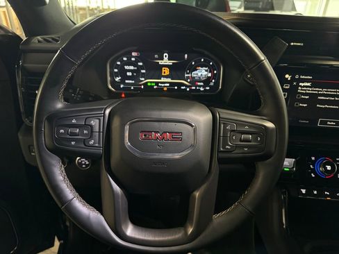 Used 2024 GMC Sierra 2500 AT4 w/ AT4 Premium Plus Package image 9