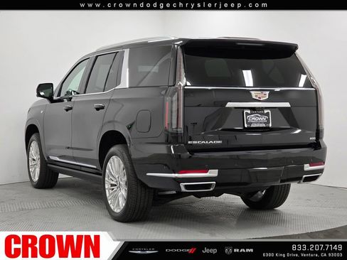 Used 2026 Cadillac Escalade Luxury AWD/4WD image 5