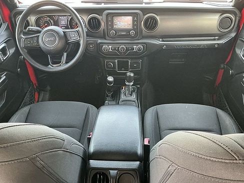 Used 2018 Jeep Wrangler Unlimited Sport image 15