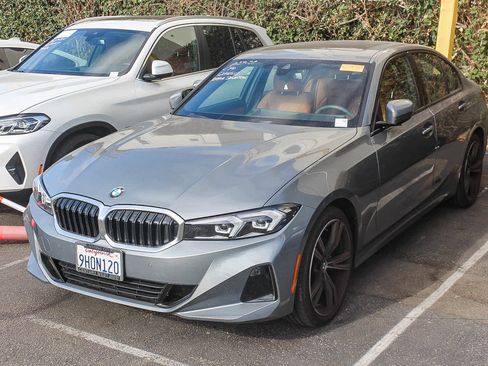 Used 2023 BMW 330i Sedan w/ Driving Assistance Package RWD image 1