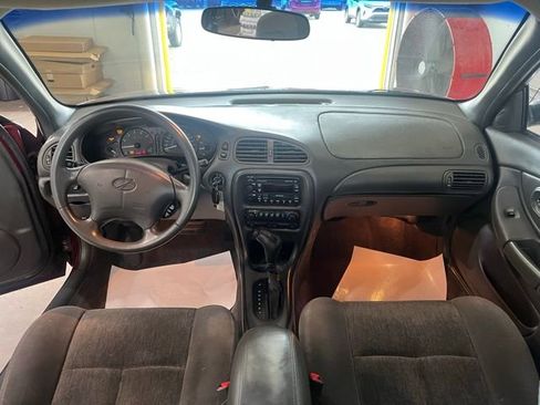 Used 2001 Oldsmobile Intrigue GX w/ Driver Control Pkg image 18