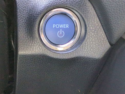 Certified 2022 Toyota RAV4 XLE image 27