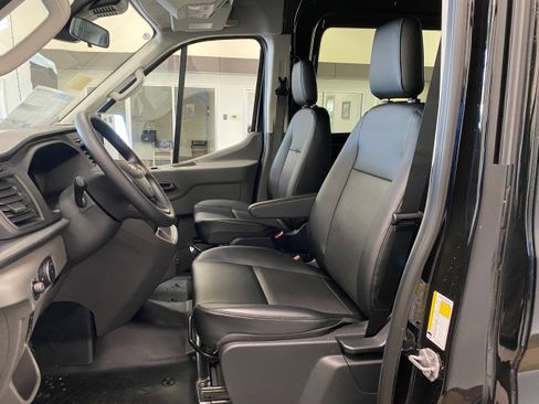 New 2026 Ford Transit 250 MR 148 WB AWD w/ Exterior Upgrade Package image 15