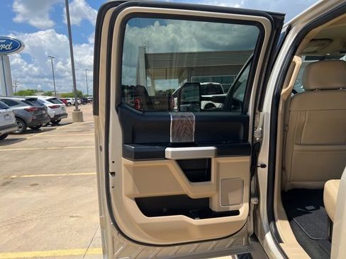 Used 2017 Ford F350 Lariat w/ Lariat Value Package image 16